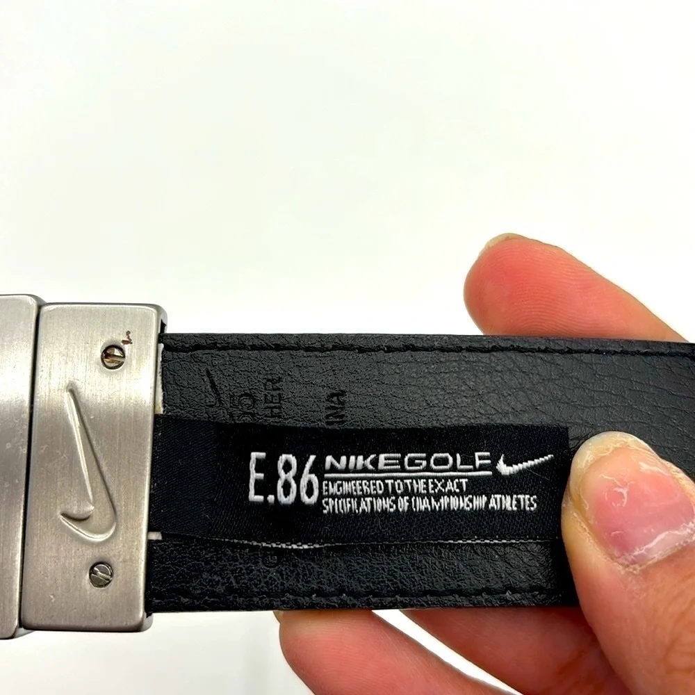 UEC Nike golf gray/black reversible leather belt size 32